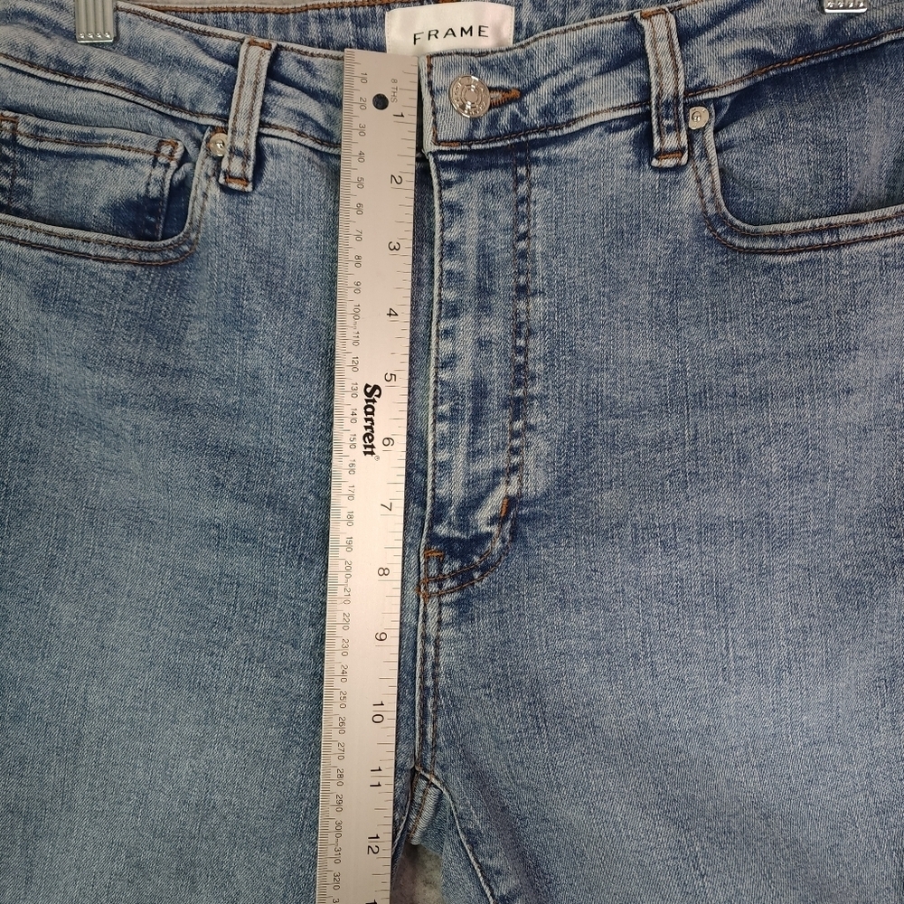 Frame The Reboot Crop Light Blue Jeans - Picture 6 of 8